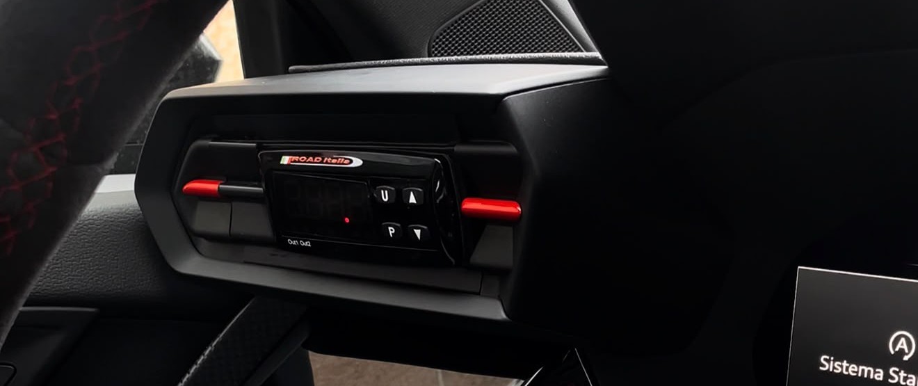 Strumentazione di controllo installata sulla Audi RS6 Biesse Racing
